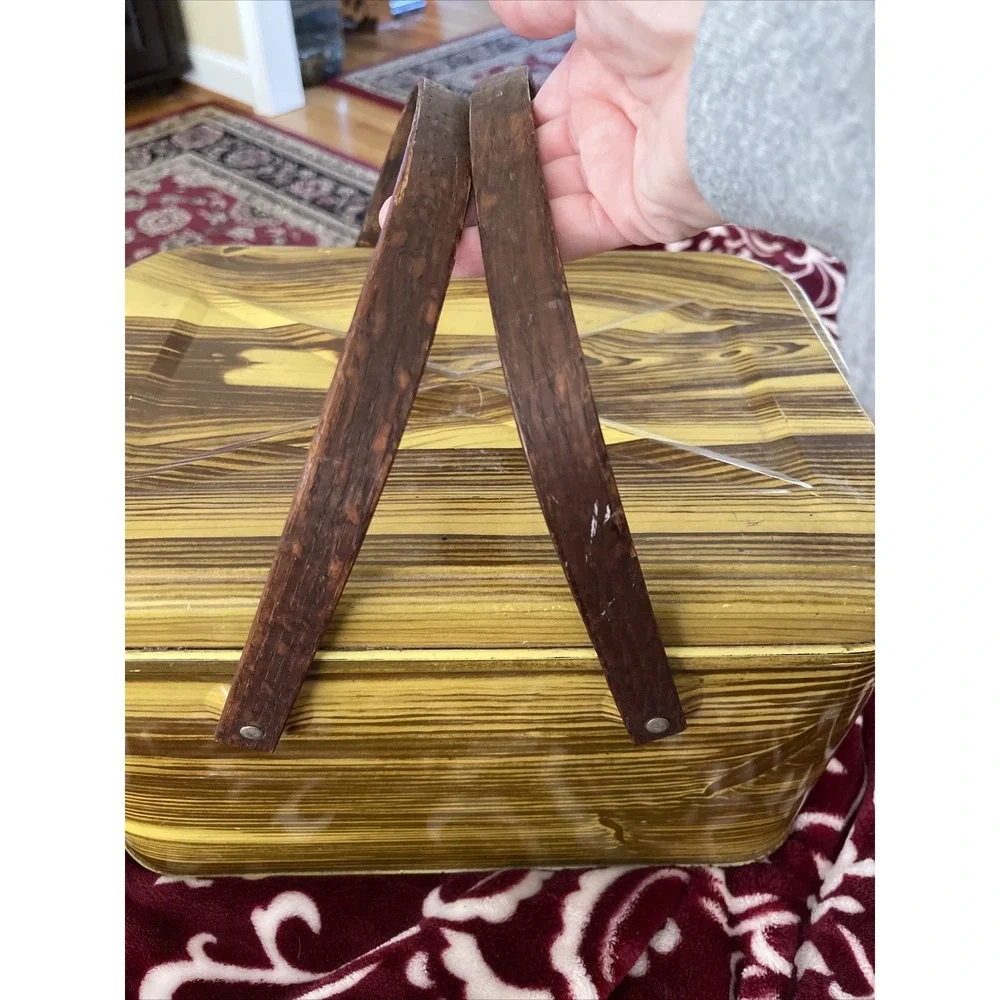 Vintage Distressed Tin Picnic Basket Brown With Handles (TD)
